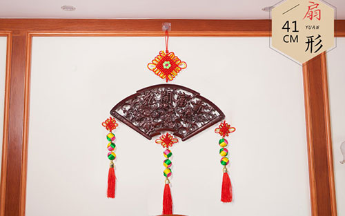肃南中国结挂件实木客厅玄关壁挂装饰品种类大全